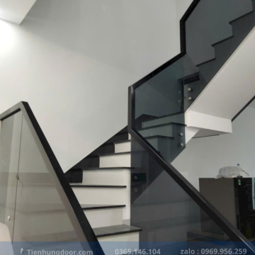 CẦU THANG KÍNH CƯỜNG LỰC - BỌ INOX 304