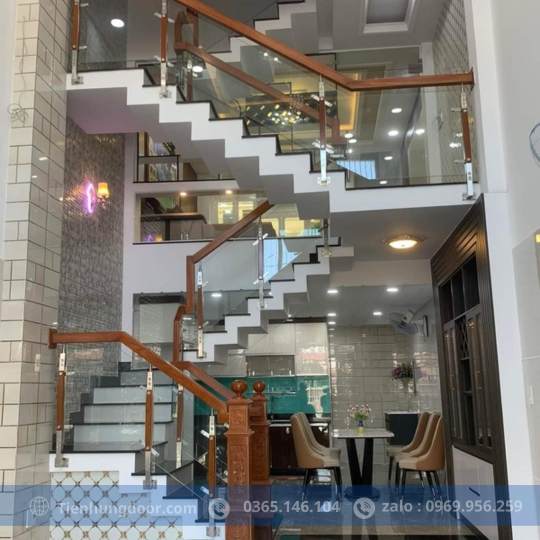 CẦU THANG , LAN CAN KÍNH CƯỜNG LỰC 